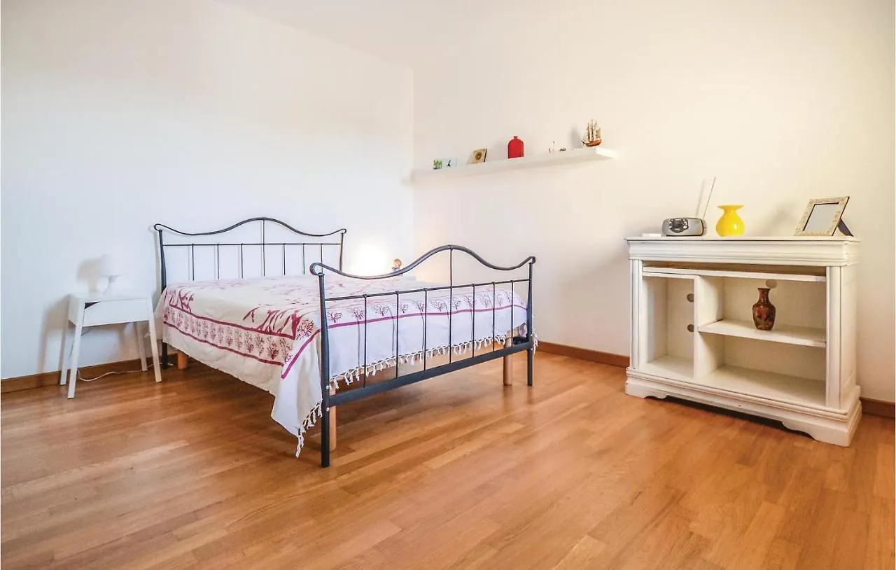 Villa Joly تيراسيني